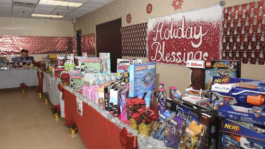 Holiday Blessings At The Park Event Brings Hundreds Of Kids Toys For Christmas Holiday Blessings At The Park Event Brings Hundreds Of Kids Toys For Christmas