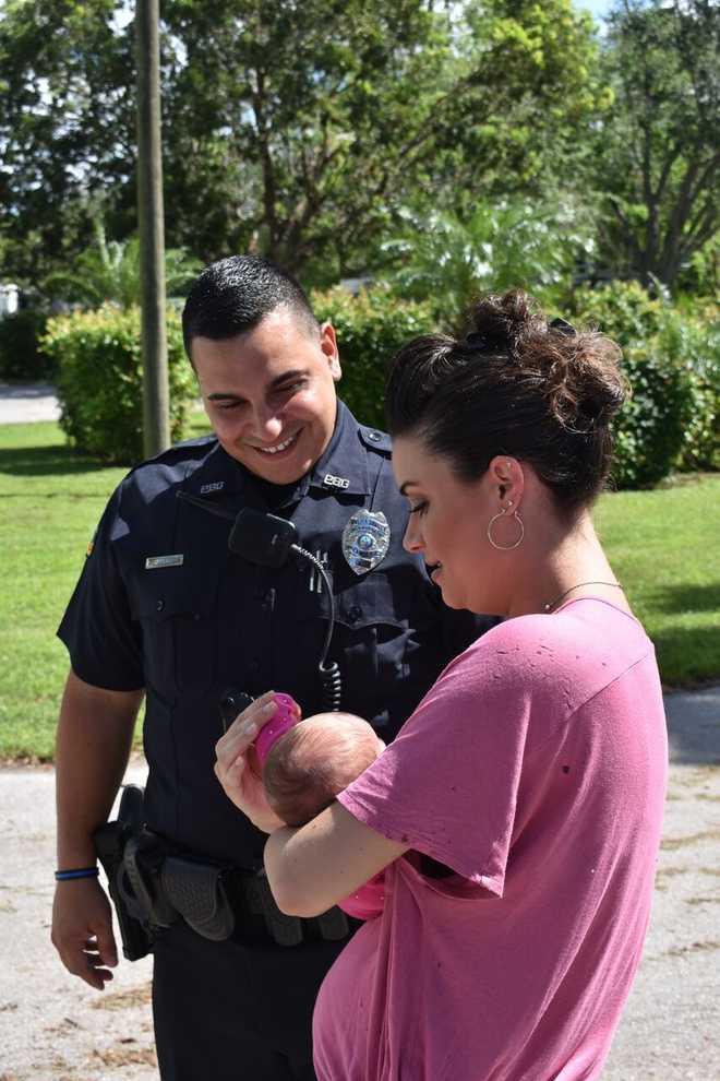 Palm Beach Gardens Police Officer delivers baby while on duty