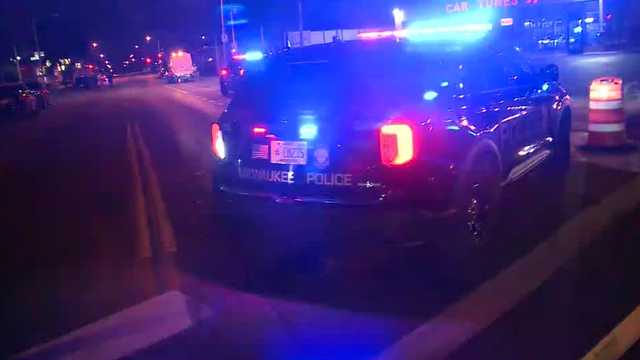 Milwaukee police officer accidentally shoots another officer - Vimarsana News