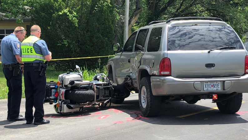 KCPD Motorcycle Officer injured near I-29 and Northwest Waukomis