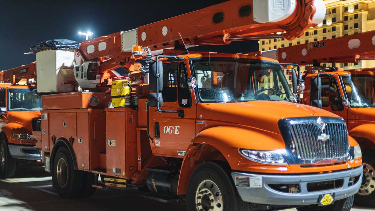 Thousands without power as severe storms move across Oklahoma