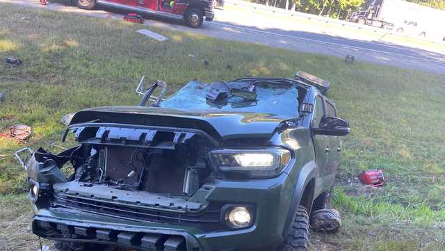 Man seriously injured, dog killed after truck hauling beagles crashes - Vimarsana News