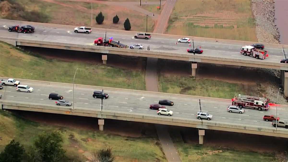 Oklahoma crews respond to crashes on OKC interstates