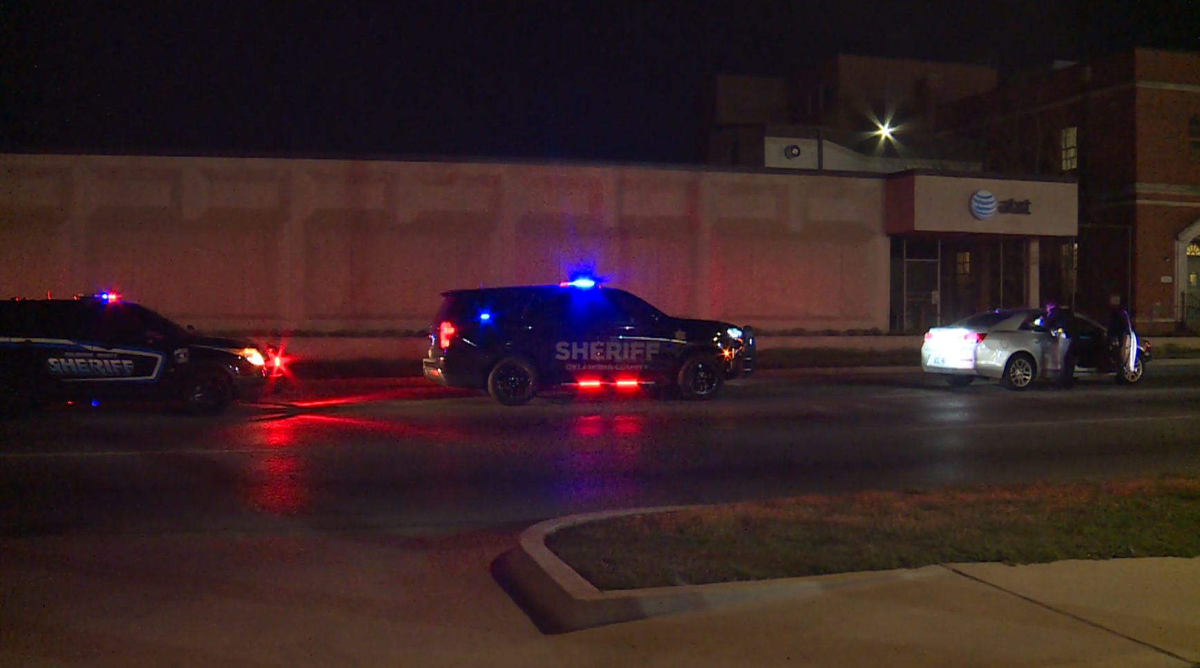 Deputies Search For 2 Suspects After High-speed Chase In OKC