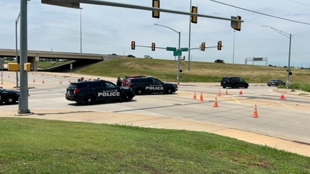 Police search for suspect after city worker shot in Oklahoma City - Vimarsana News