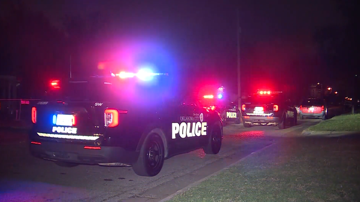 OKC police investigate after suspect fires shots at apartment