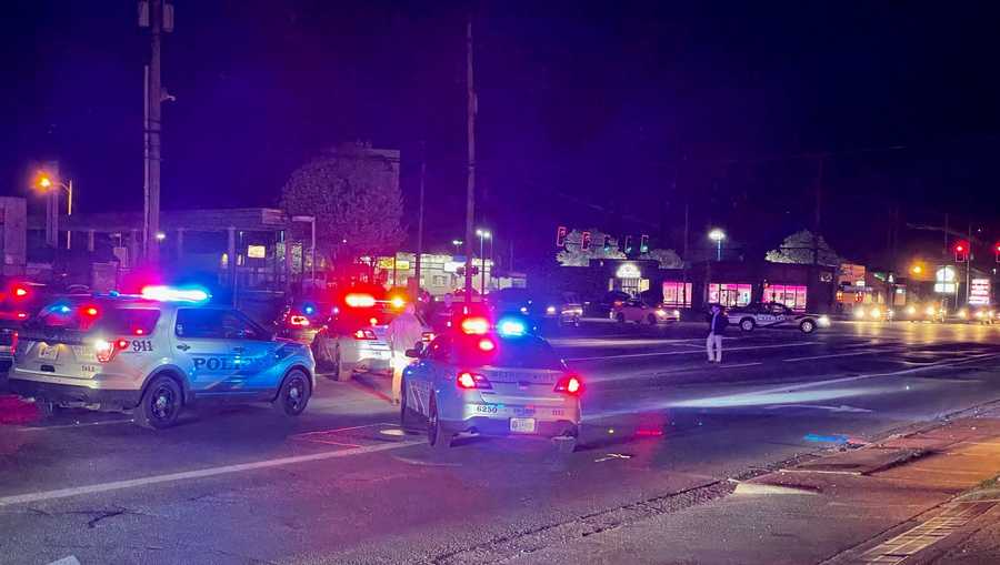 LMPD Shooting victim found in car at Okolona AutoZone in critical condition at hospital