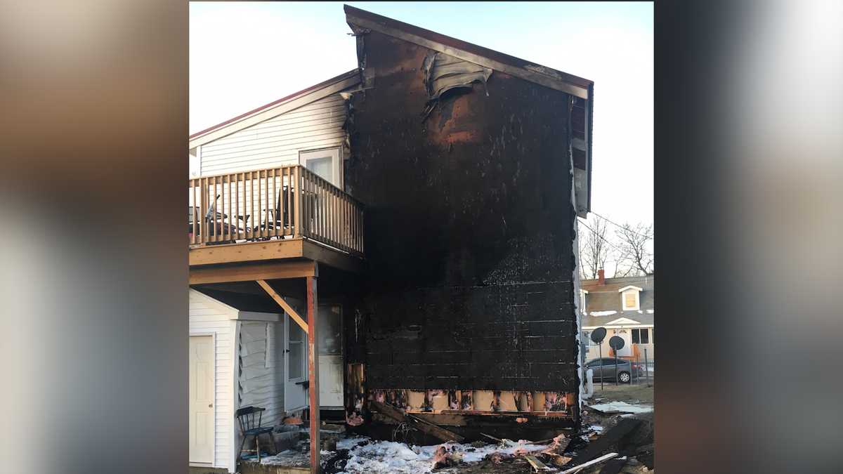 Officer alerts tenants to apartment building fire in Old Orchard Beach