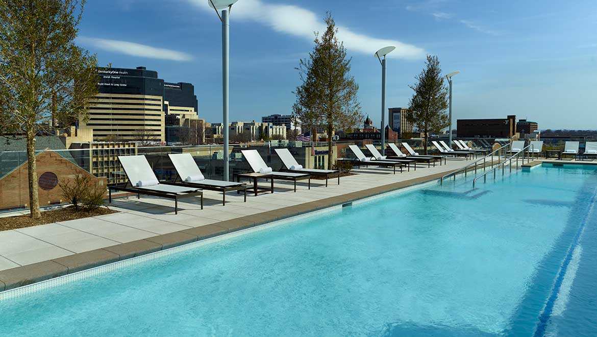 Want to hang at a rooftop pool? This Louisville hotel is selling day passes