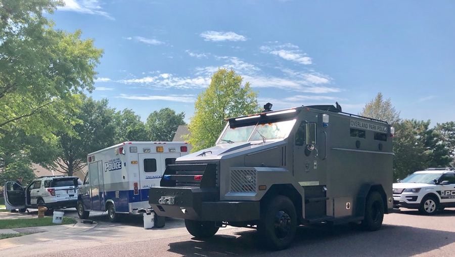 One in custody after standoff near 121st and Grant in Overland Park