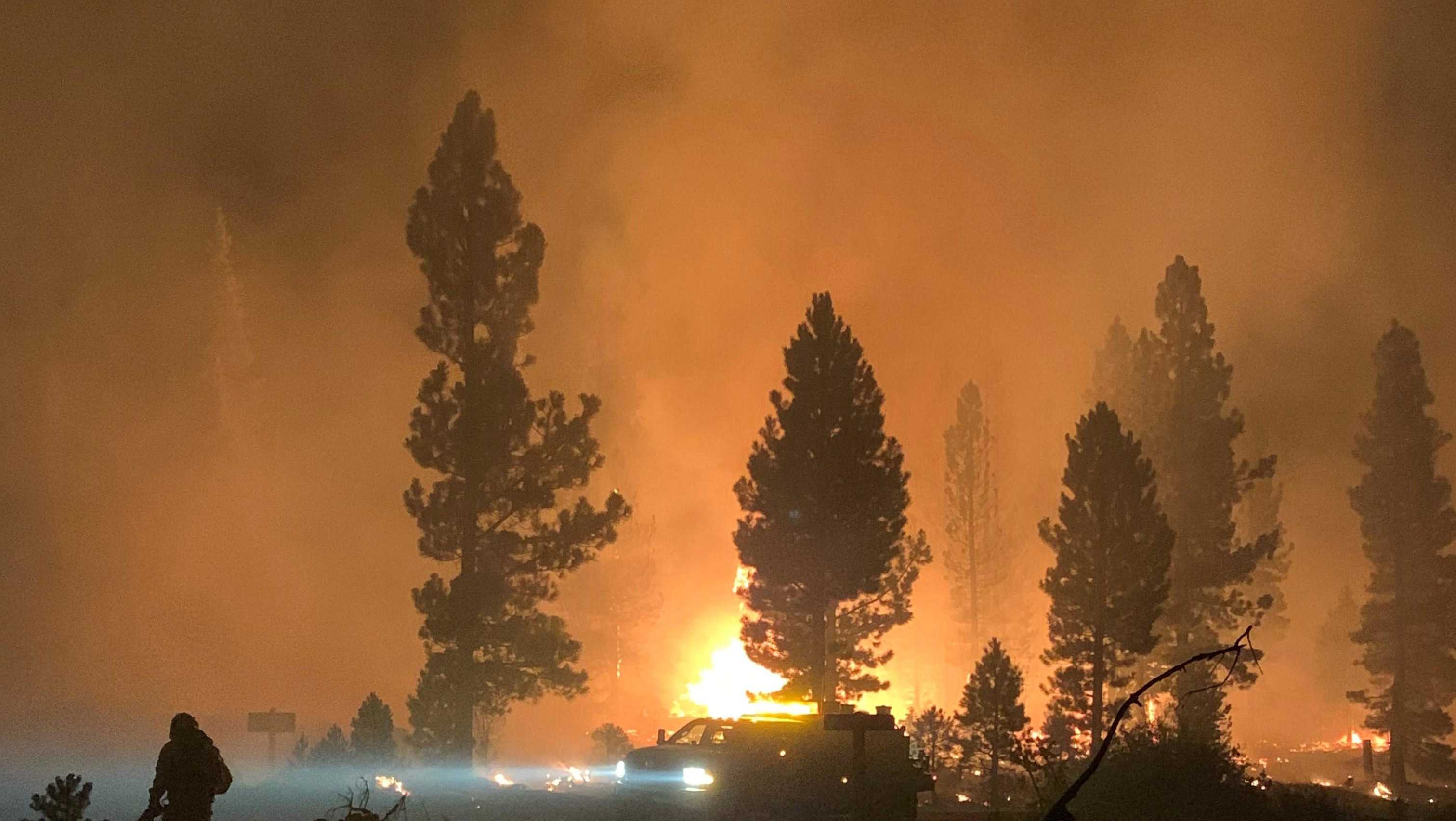 The size of a monstrous wildfire in Oregon is now a third the size of Rhode Island - Vimarsana News