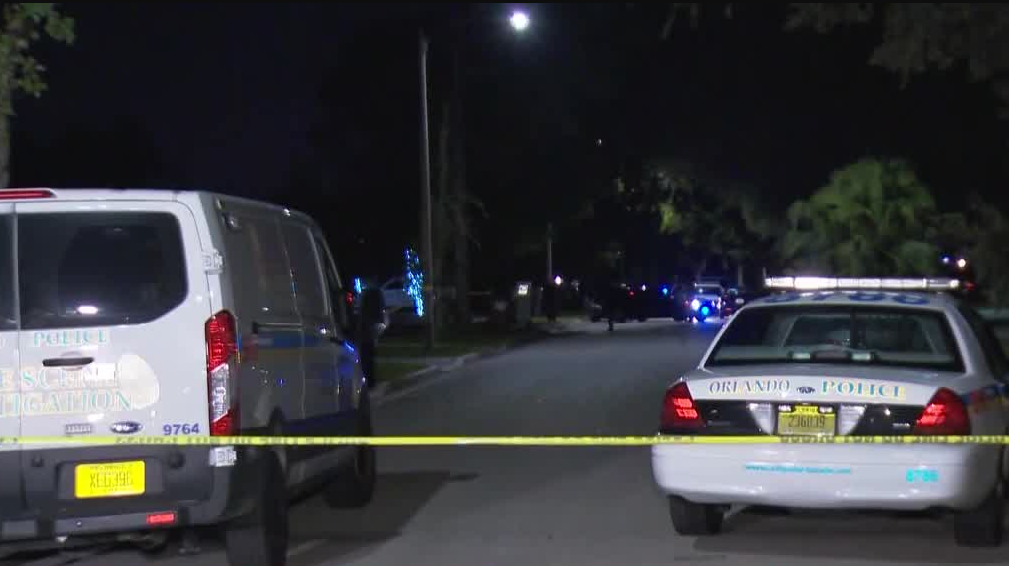 1 dead, 1 critically injured in Orlando shooting, police say
