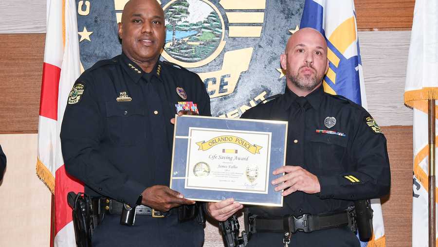 orlando officer receives award