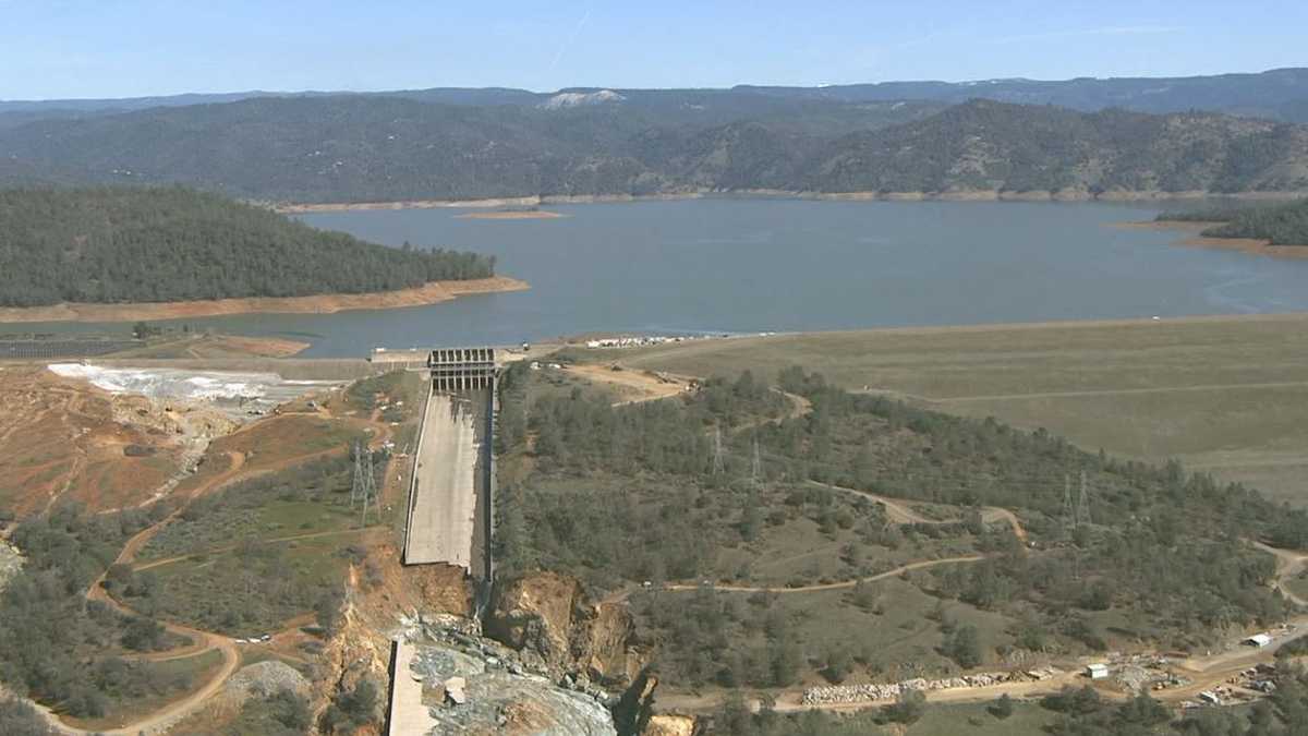 20 photos depict massive repair site at Lake Oroville - Oroville 12 Jpg 1488495380.jpg?crop=1xw:0