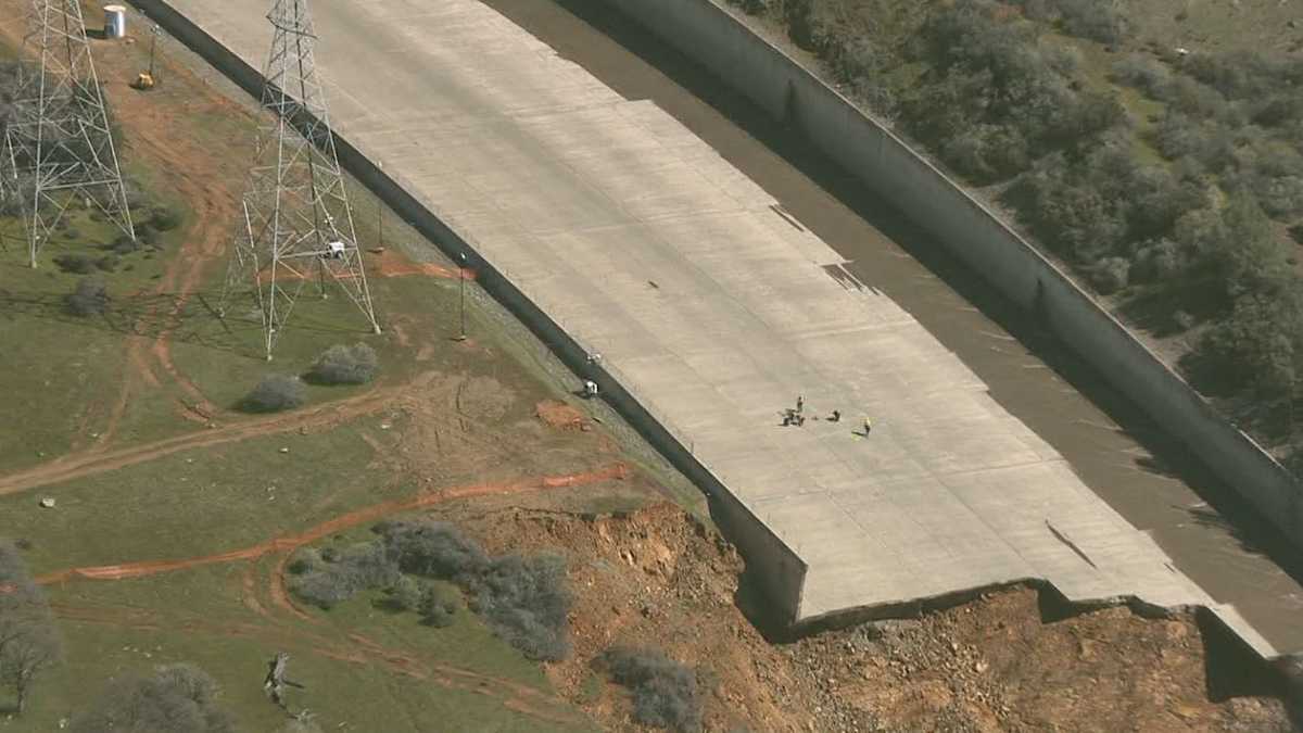 20 photos depict massive repair site at Lake Oroville - Oroville 15 Jpg 1488495476.jpg?crop=0