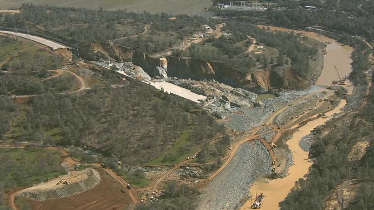 20 photos depict massive repair site at Lake Oroville - Oroville 2 Jpg 1488494068.jpg?crop=1xw:0