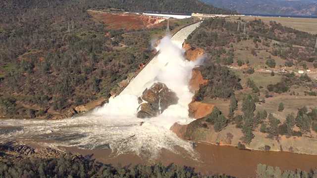 Lake Oroville crisis warns of aging dams in California