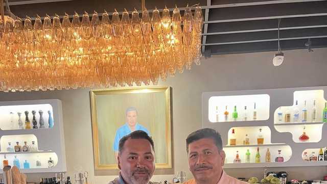 Boxing legend Oscar De La Hoya dines at Carmel-by-the-Sea Mexican restaurant