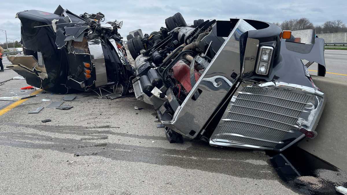 Fatal crash involving semis shuts down NB I-75 in Butler County