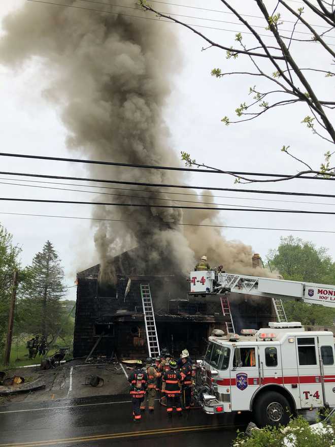 Fire destroys Overlook Lounge in Monroeville