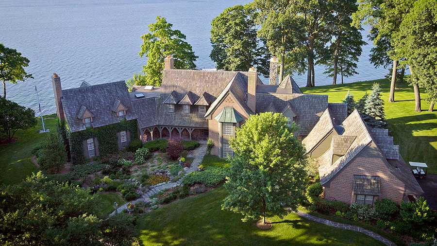 Lake Geneva house sells for 11.25 million