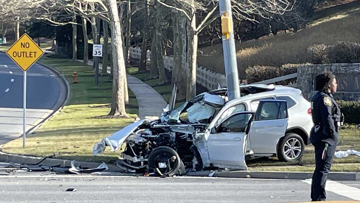 Driver dies after Owings Mills crash