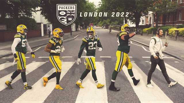 Plane to practice: Packers' whirlwind first day in London