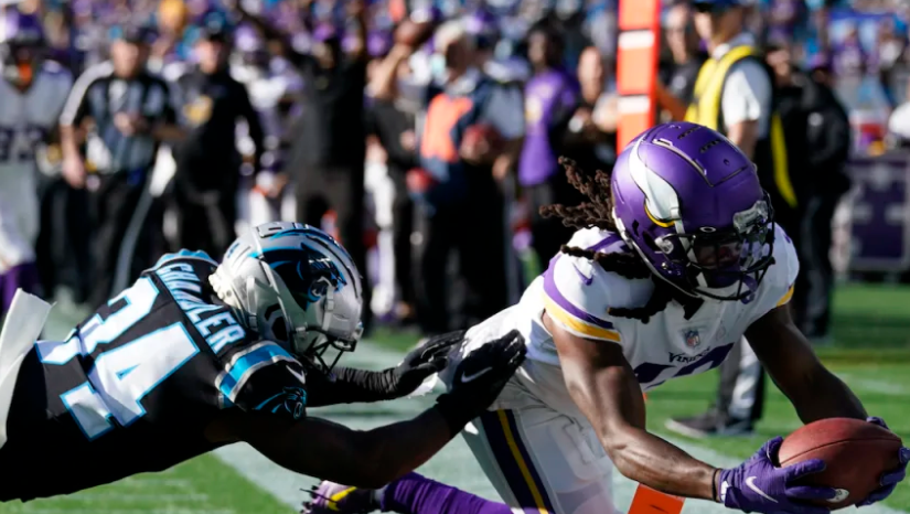 Late TD, 2nd chance at extra point give Vikings 28-27 edge over Carolina  Panthers