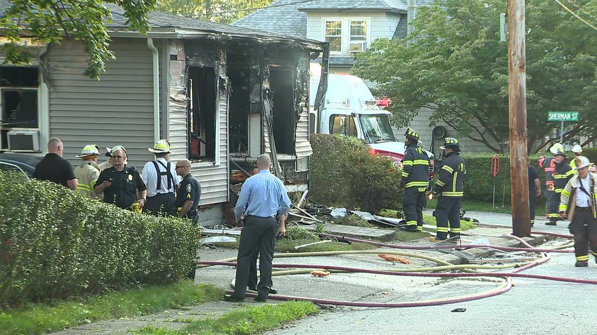 1 dead, 3 first responders hospitalized in Maynard, Massachusetts house