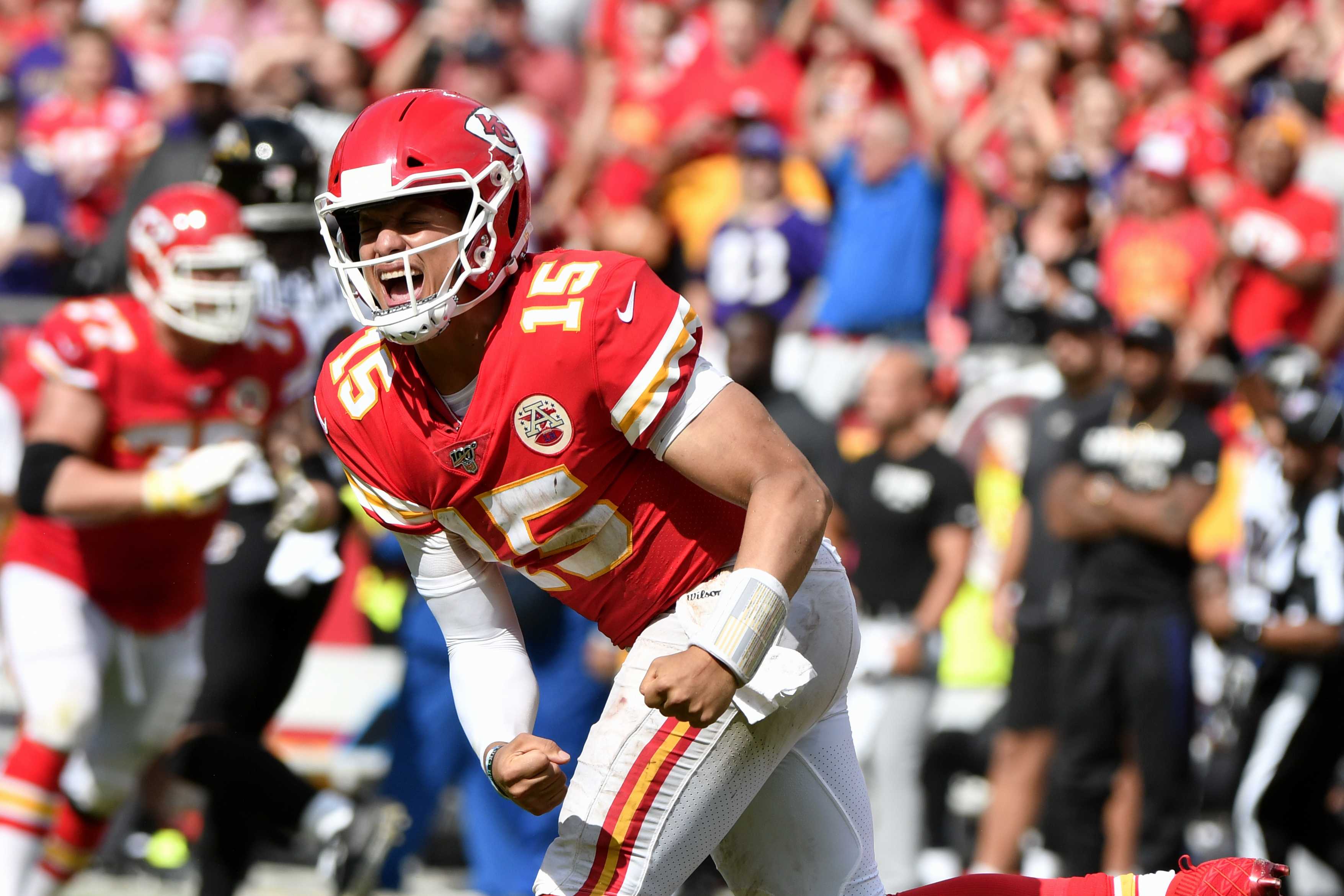 Patrick Mahomes Throws 3 TD Passes As Chiefs Hold Off Ravens, 33-28