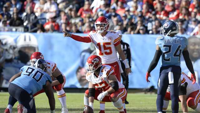 NFL on ESPN - The The Kansas City Chiefs beat the Denver Broncos for the  13th straight time‼️ Kansas City can clinch the No. 1 seed in the AFC with  a Tennessee