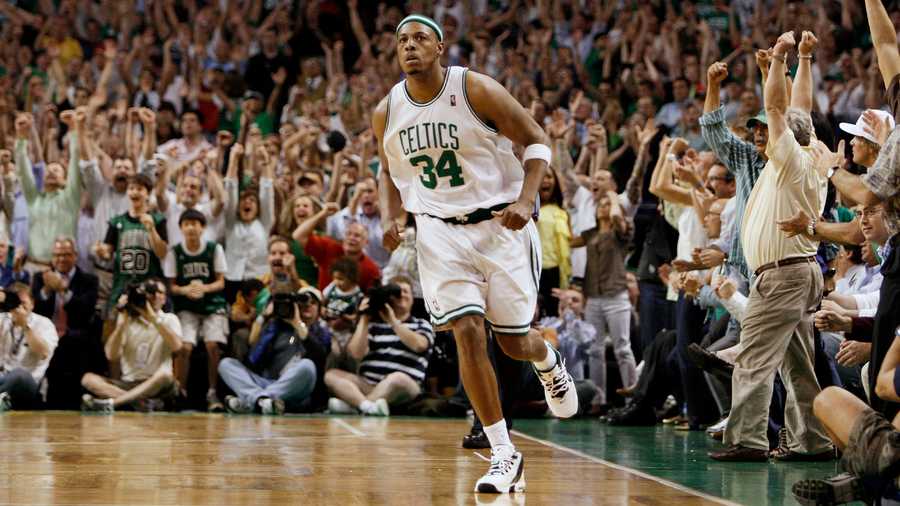 In this April 28, 2009, file photo, fans react after Boston Celtics' Paul Pierce hit a basket in overtime in the Celtics' 106-104 win over the Chicago Bulls in Game 5 of an NBA basketball first-round playoff series, in Boston. (AP Photo)
