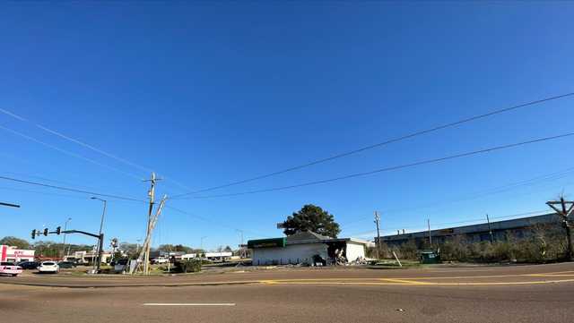 Single-vehicle accident into Jackson pawn shop kills one, hospitalizes another - Vimarsana News