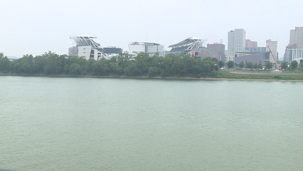 Hundreds of Taylor Swift fans may try to catch Cincinnati shows from Ohio River - Vimarsana News