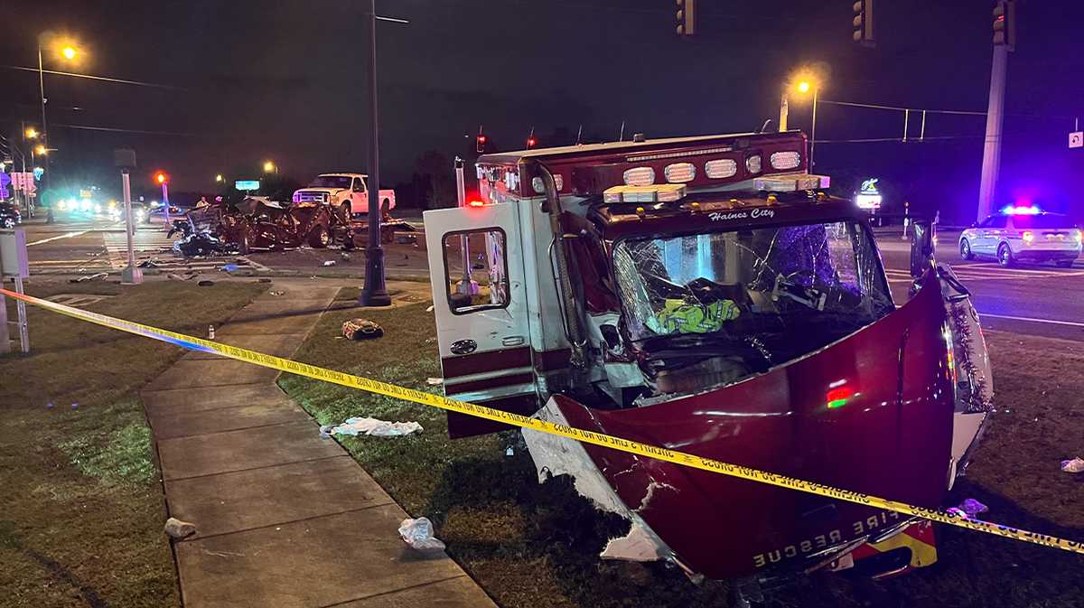 2 critically injured in Polk County crash involving ambulance - WESH