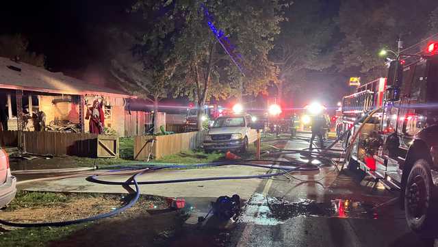 Crews investigate house fire in Pea Ridge - Vimarsana News