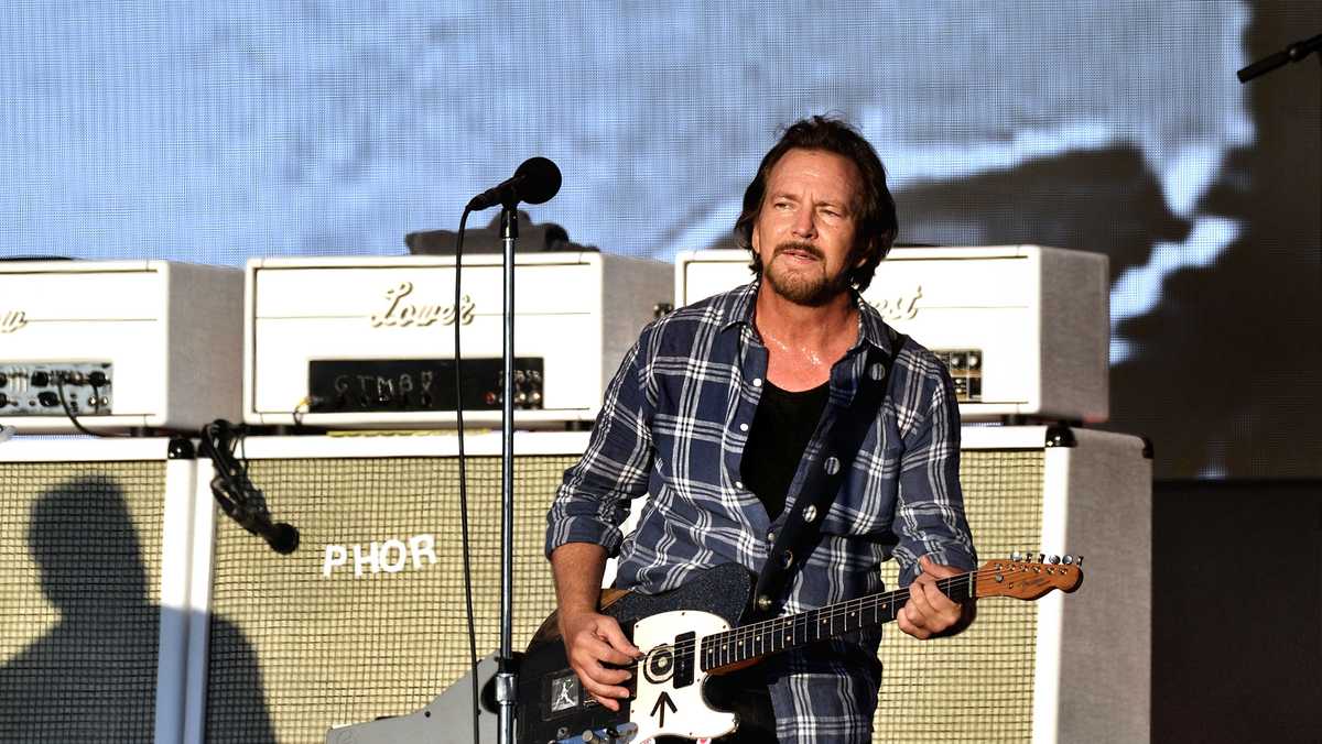 Pearl Jam cancel shows after Eddie Vedder's vocal cords are damaged by  wildfires in France