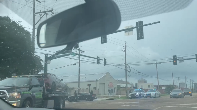 Two in custody after chase from Pearl into downtown Jackson - Vimarsana News