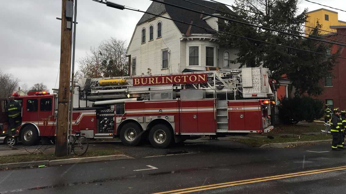 Burlington fire displaces residents in apartment building