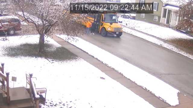 5-year-old girl in Peculiar, Missouri recovering after being hit by school bus - Vimarsana News