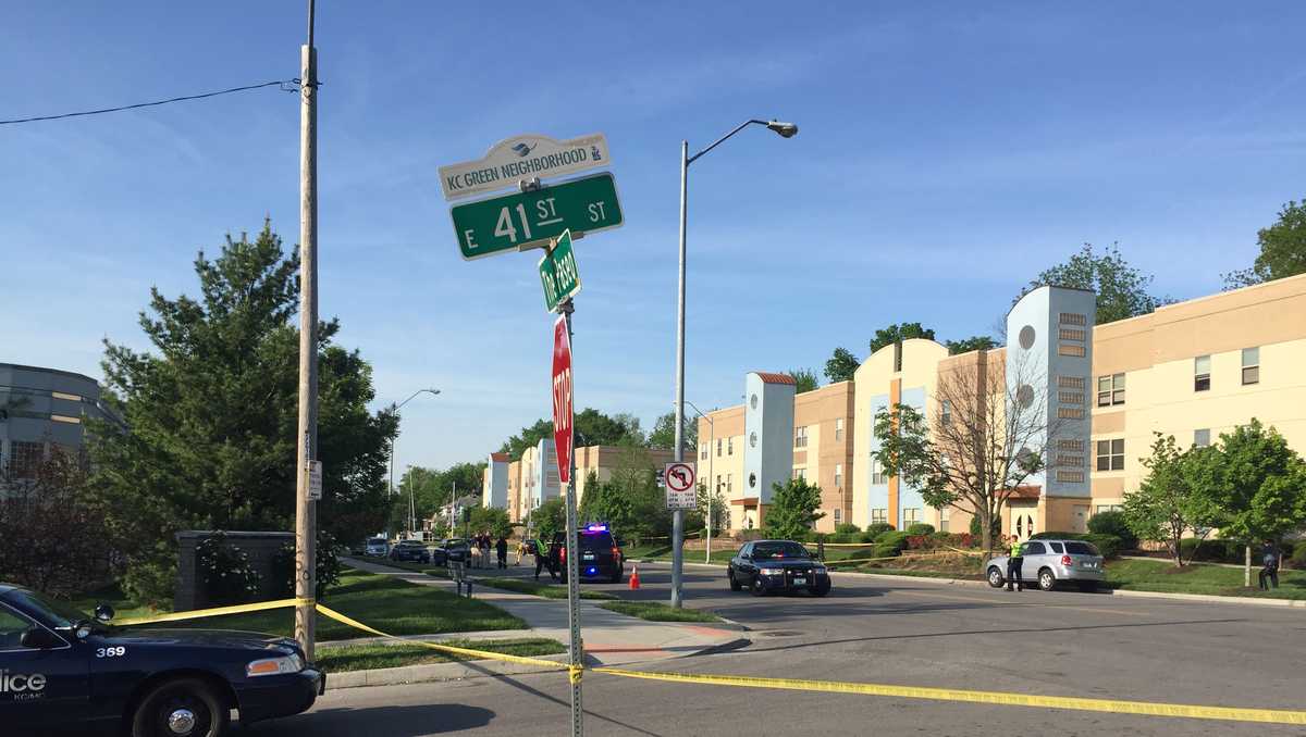 Woman trying to catch bus hit, killed by car, KC police say