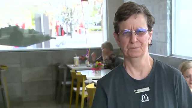 Woman celebrates 30 years of work at Fair Oaks restaurant