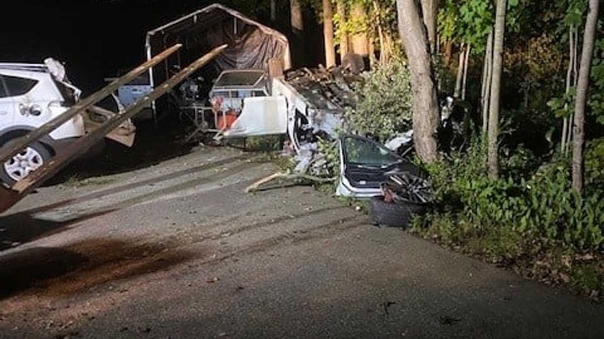 Mass. woman seriously injured in New Hampshire rollover crash