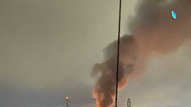 Firefighters work to control large building fire in the Upstate - Vimarsana News
