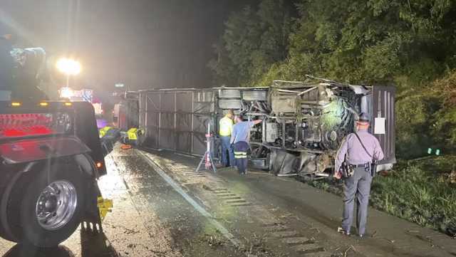 Officials identify 3rd victim in deadly charter bus crash as Cincinnati woman - Vimarsana News