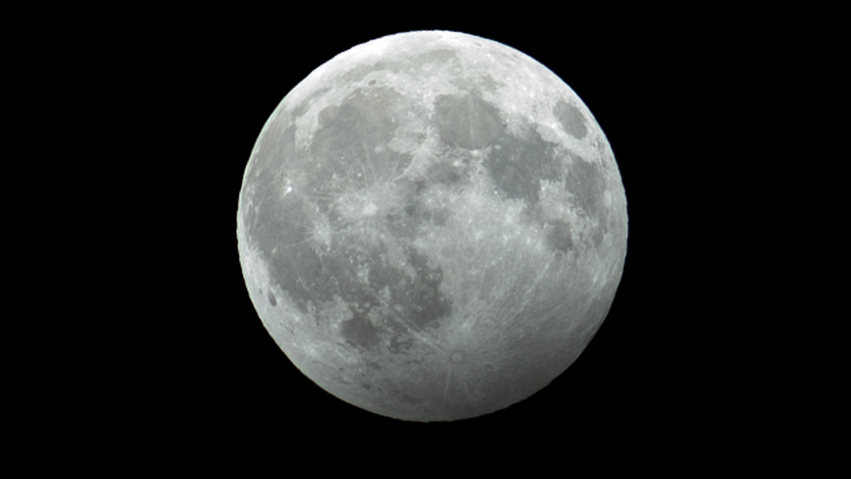 subtle-lunar-eclipse-can-be-seen-from-alabama-sunday