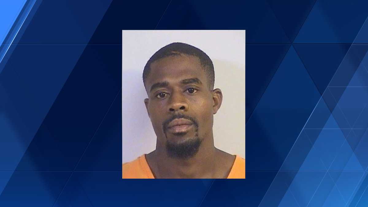 Man wanted on multiple warrants taken into custody in Tuscaloosa