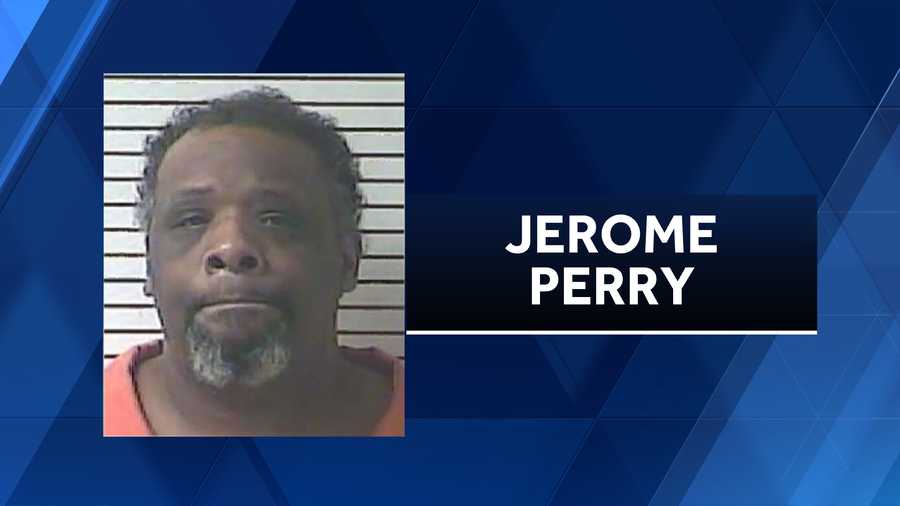 Police say LaRue County jailer accused of raping, sodomizing inmates