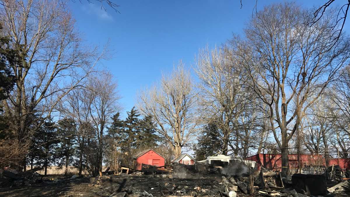 Authorities ID child killed in house fire near Perry