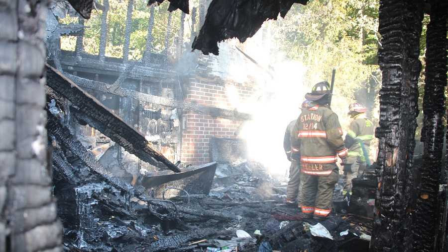 1 dead in Perry County house fire